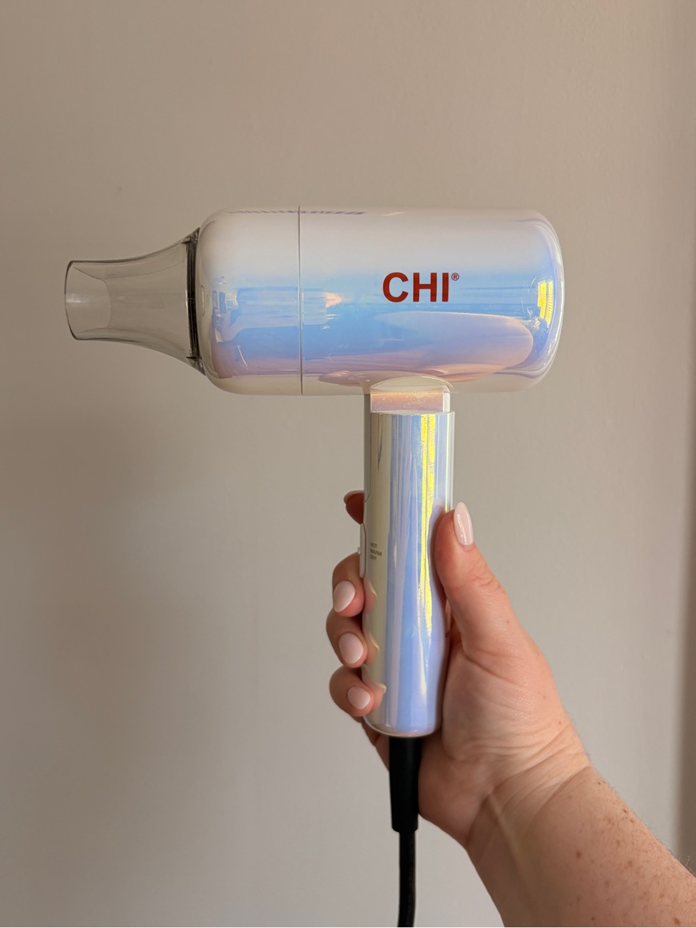 CHI Iridescent Compact Hair Dryer - White/Pearl